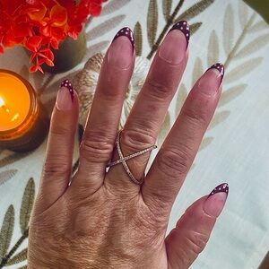 Hand painted artificial gel nails kit. Choose your nail size and shape.